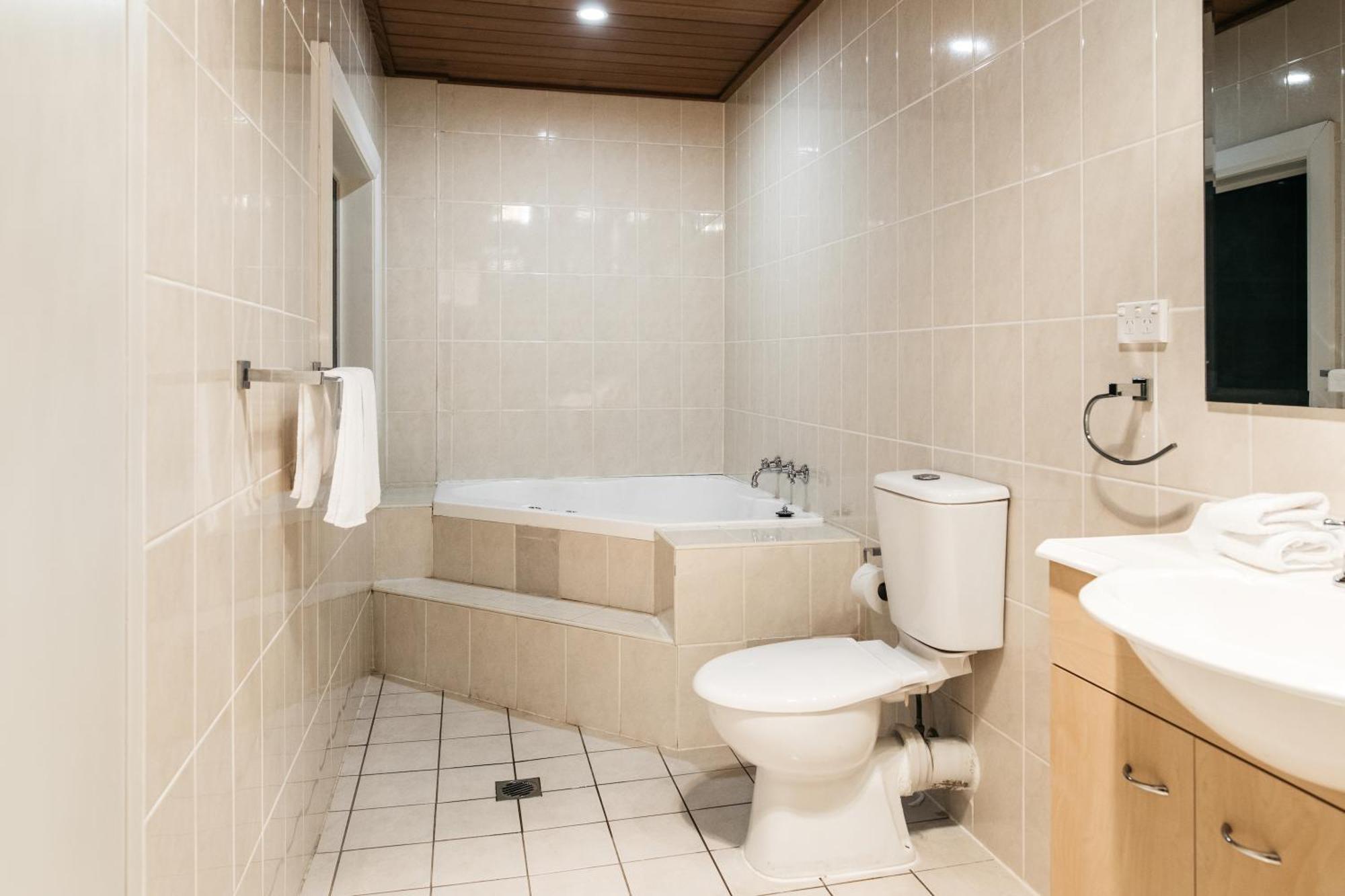 Checkers Resort Terrey Hills Экстерьер фото
