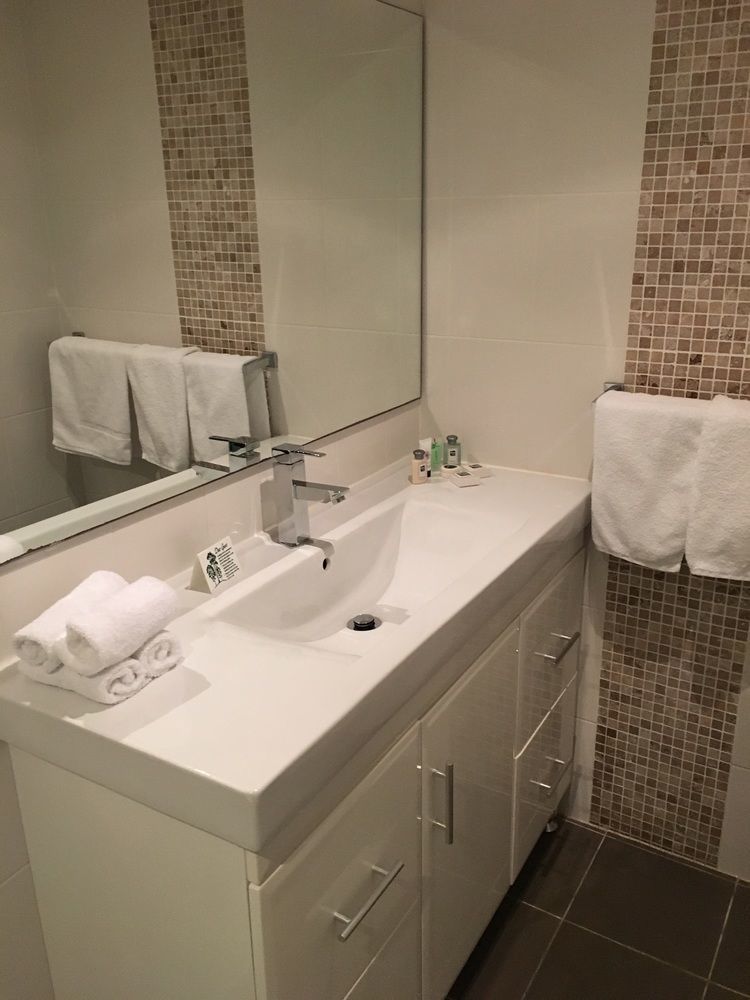 Checkers Resort Terrey Hills Экстерьер фото